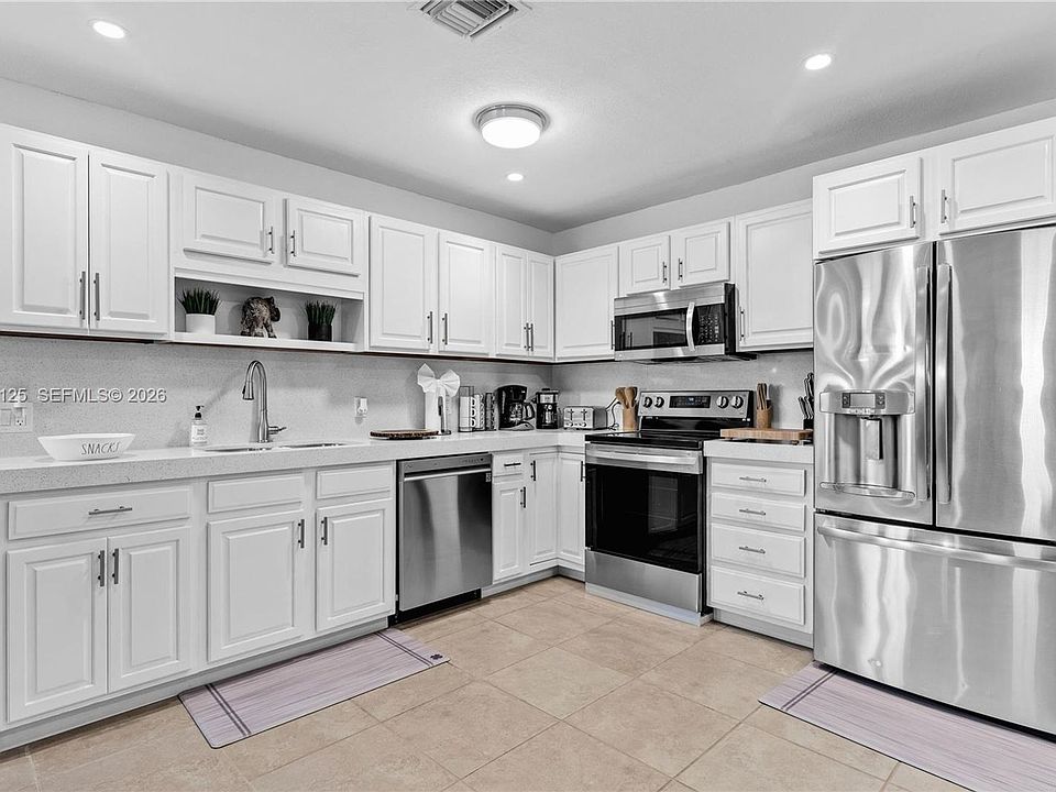 1st image of 1430 NE 11th St #1430