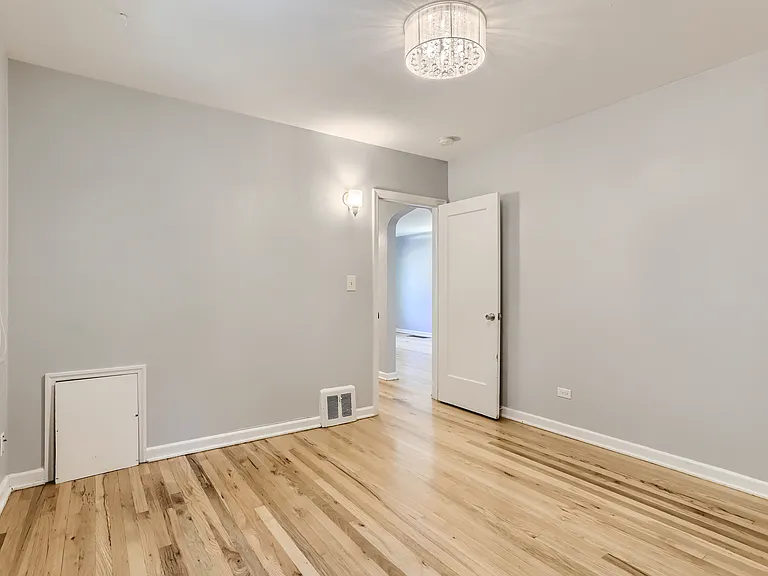 Upstairs Bedroom 1