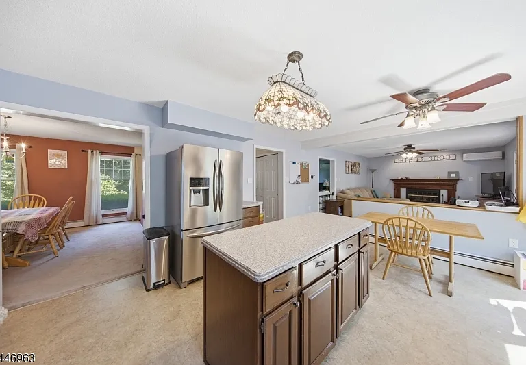 2057 Lakeside Dr W — Photo 20