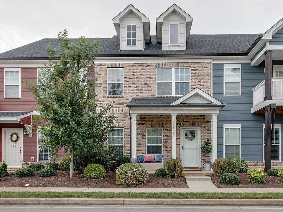 1st image of 2822 Sterlingshire Dr