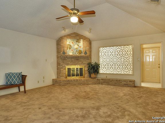4th image of 13803 Susancrest Dr