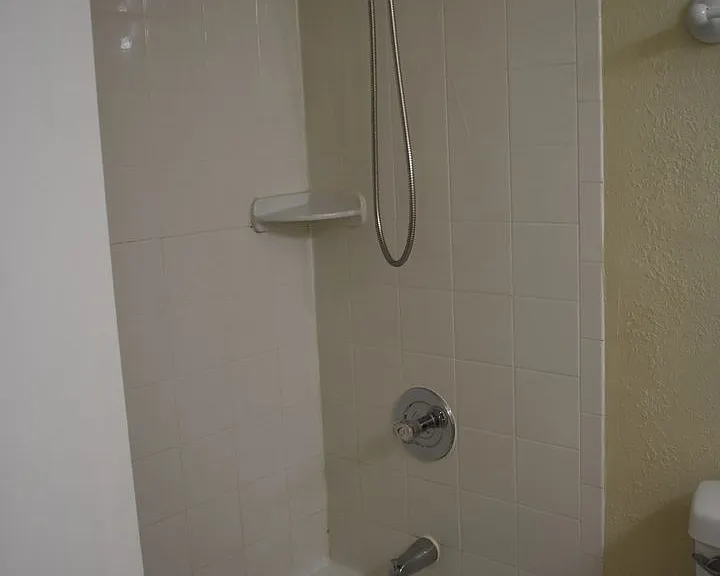 3134 Edgewood Dr NE — Photo 18