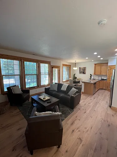 1051 W Willow Lake Loop Photo 1