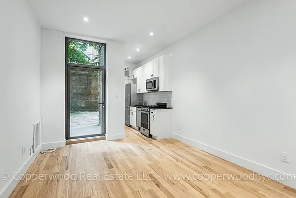 430 East 89th Street GARDEN-B