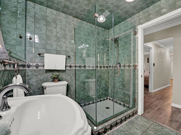 Shared bathroom - There are bathrooms in the house