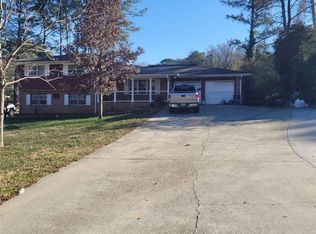 6138 Tracy Valley Dr, Norcross, GA 30093