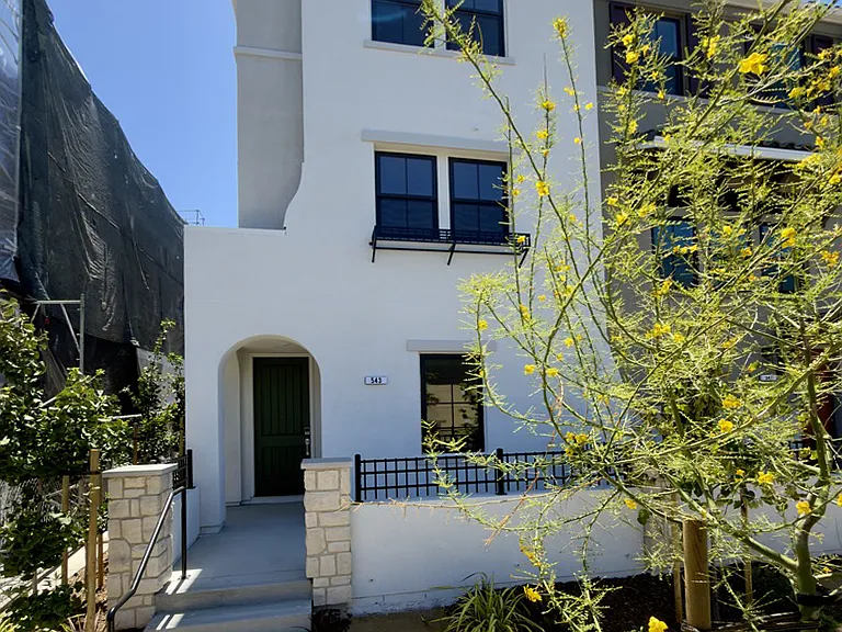 543 Shockley Aly #46 — Photo 2