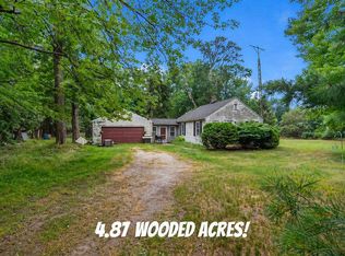 1103 W Mount Garfield Rd, Norton Shores, MI 49441