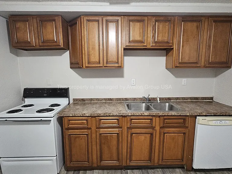 9658 Gibson Ave — Photo 12