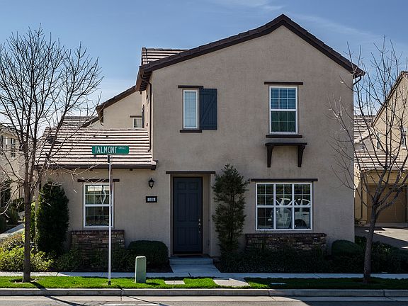 3rd image of 155 Talmont Cir