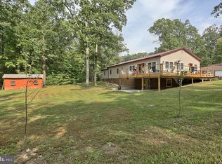 11 Woods Ln, Newmanstown, PA 17073