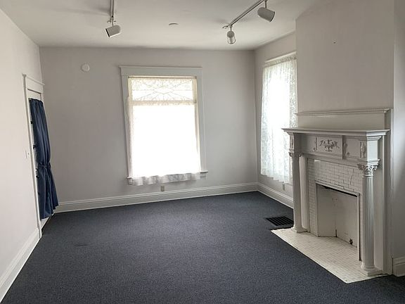 3rd image of 227 Scioto St #229