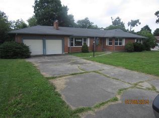 805 Linzee Blvd, Pierce City, MO 65723