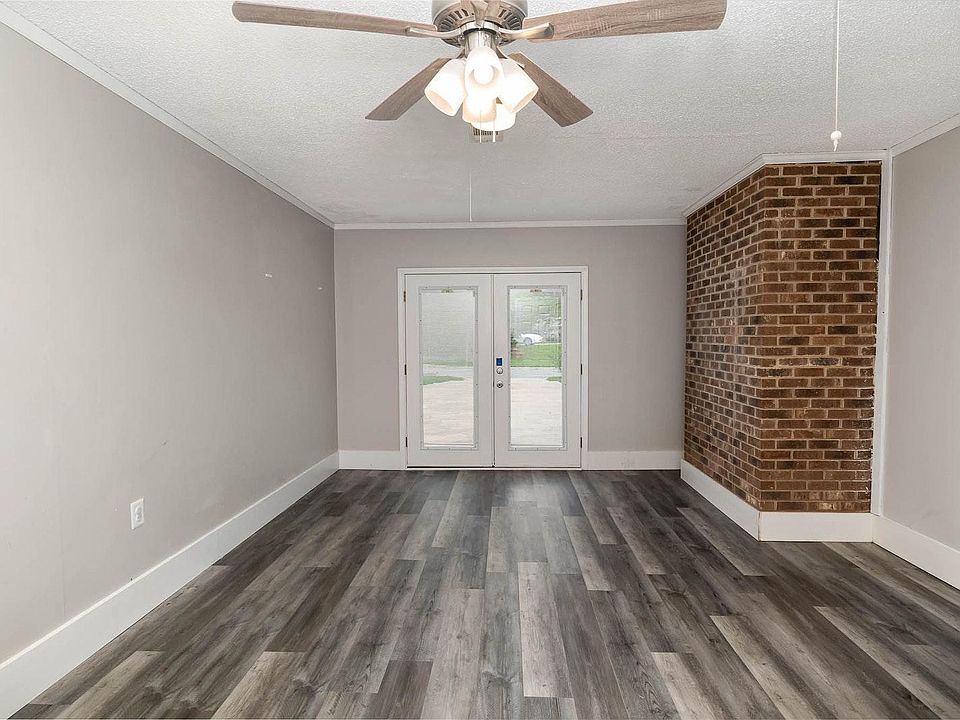 1st image of 2406 Caswell Ct