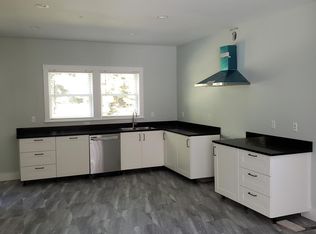 26 Tremont St, Stoneham, MA 02180