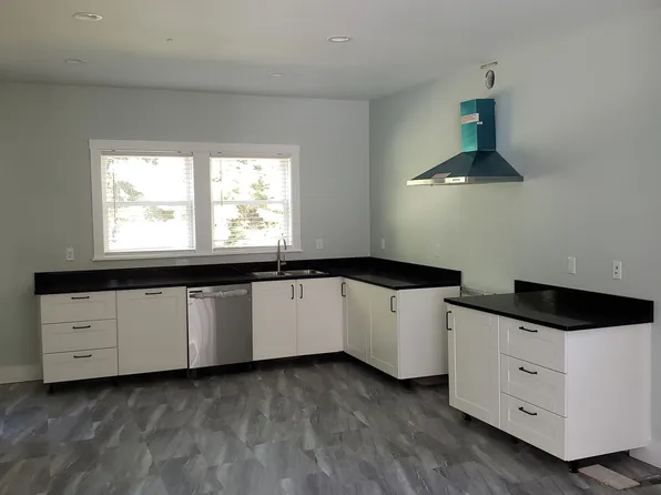 26 Tremont St, Stoneham, MA 02180