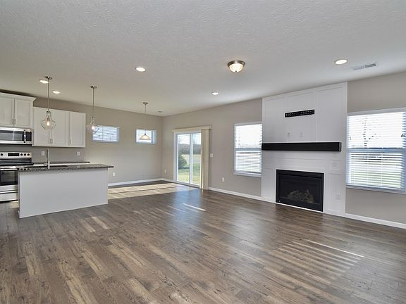3rd image of 1601 Ashbury Ct