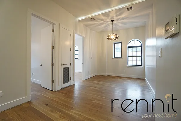 Rented by Rennit Inc. | media 26