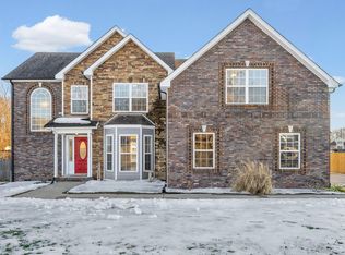 1544 Hattie Ln, Clarksville, TN 37042