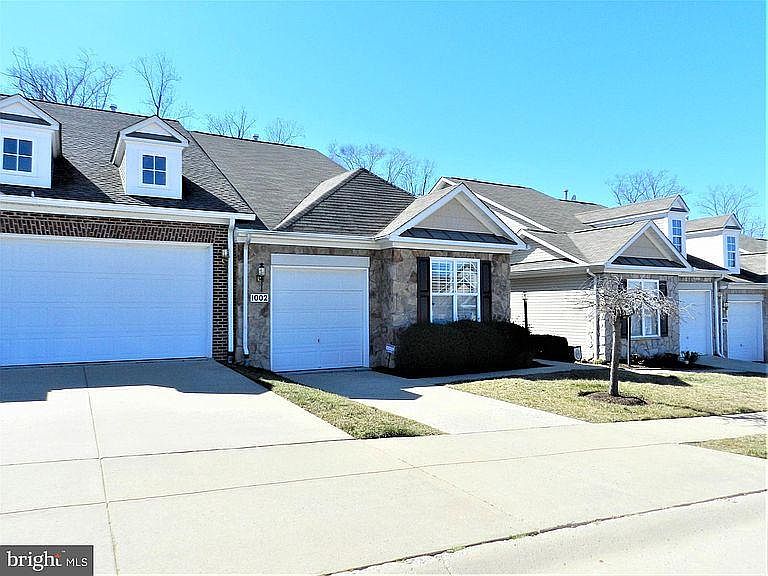 1st image of 1002 Maureen Dr