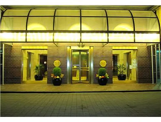 Sold by Douglas Elliman | media 18