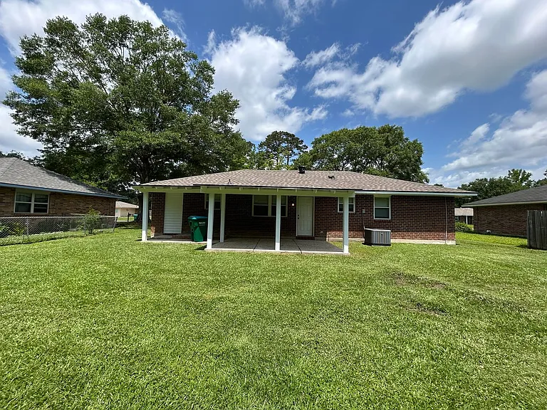 2080 Jerlyn Dr — Photo 23