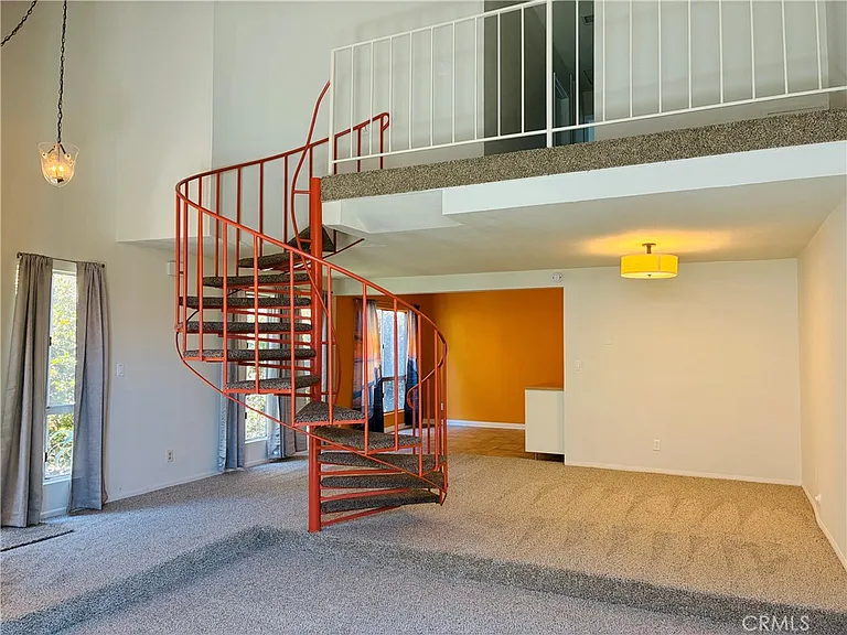 16701 Bolsa Chica St — Photo 7