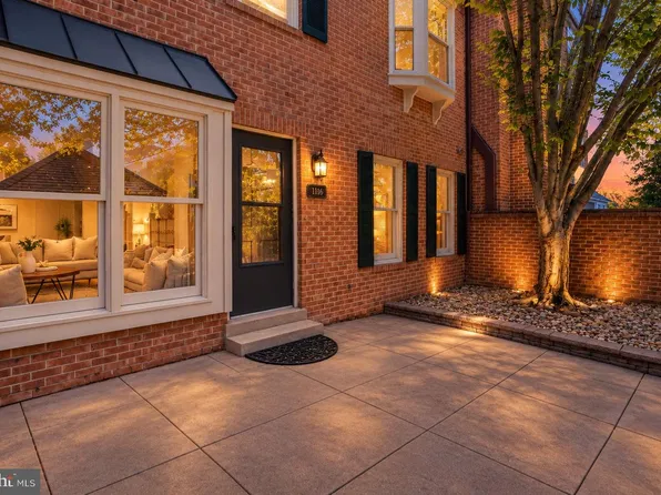 1114 N Taylor St APT A, Arlington, VA 22201