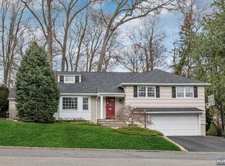 111 Ardmore Rd, Ho Ho Kus, NJ 07423