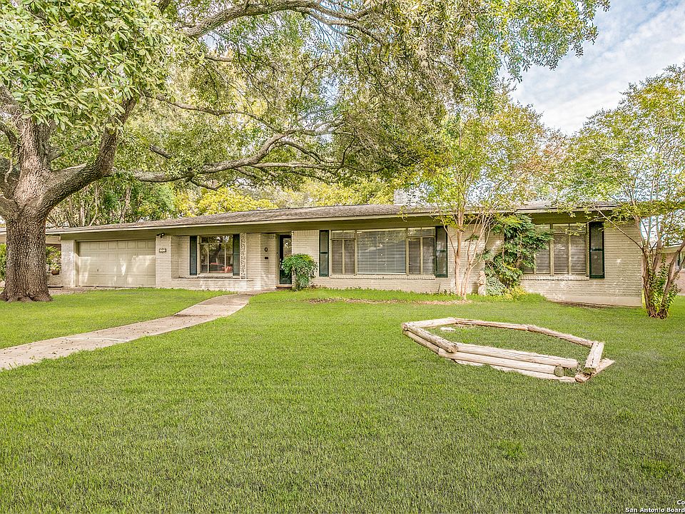 1st image of 443 NORTHRIDGE DR