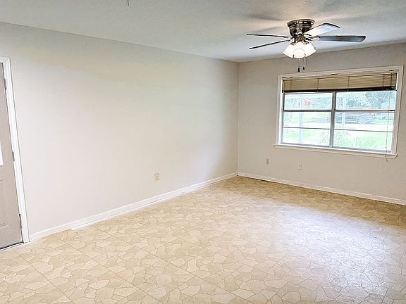 3rd image of 5341 North St