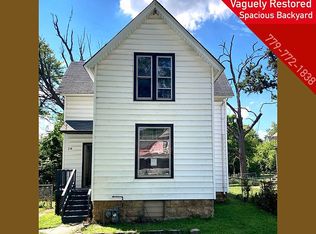 214 Forest Ave, Rockford, IL 61101