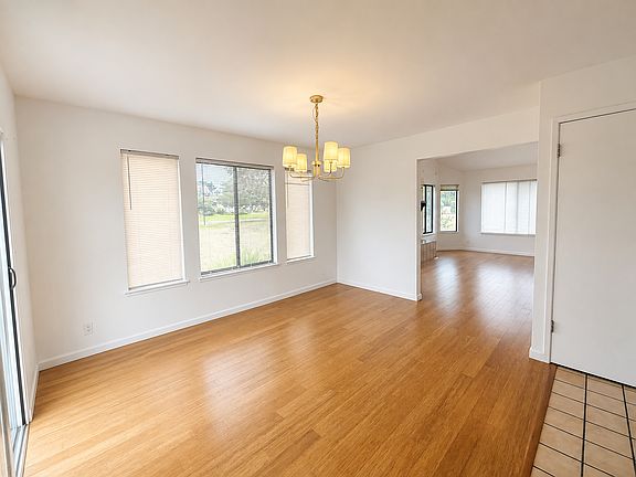 4th image of 13810 Hutchings Ct