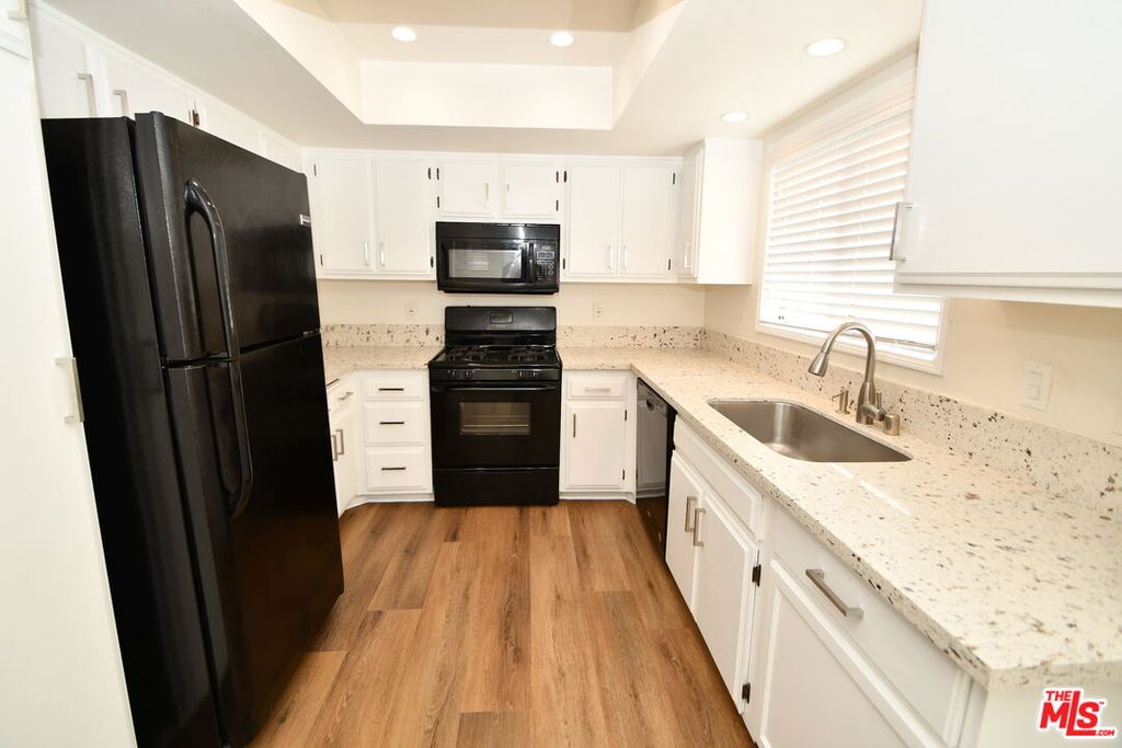 15111 Freeman Ave Unit 1, Lawndale, CA - More