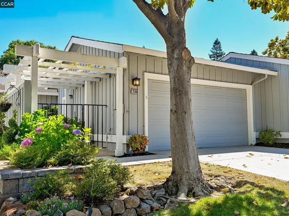 2186 Myrtle Beach Ln, Danville, CA 94526