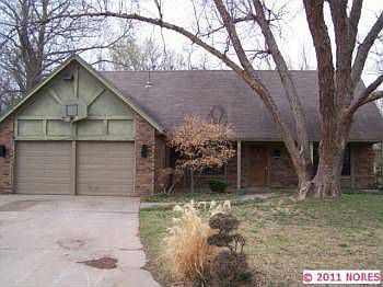 1st image of 8010 S Peach Cres W