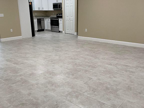 5th image of 31204 Lochmore Cir