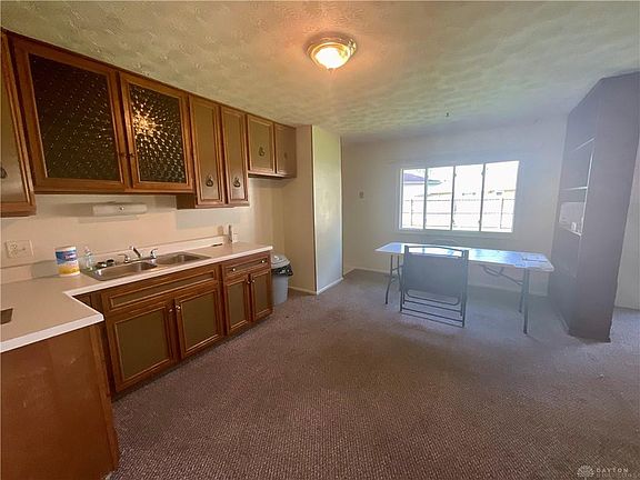 4th image of 2264 Pembury Dr