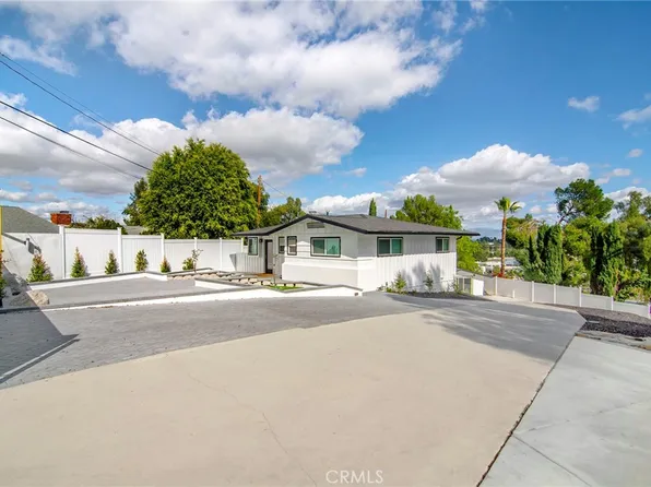 5326 Elvira Rd, Woodland Hills, CA 91364
