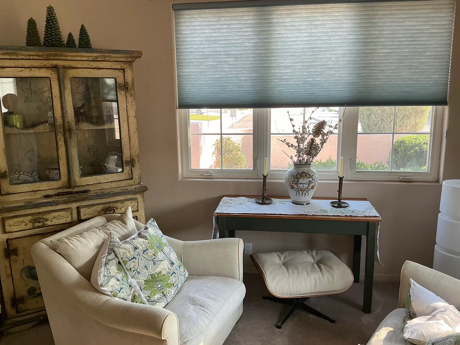 4 bed, 2850 sqft, $800 — Photo 2