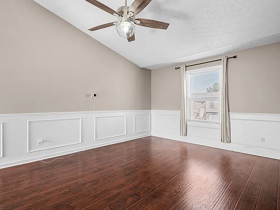 4th image of 6069 Northbend Dr