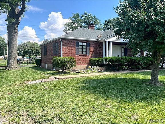 5th image of 2301 Woodlawn Ave