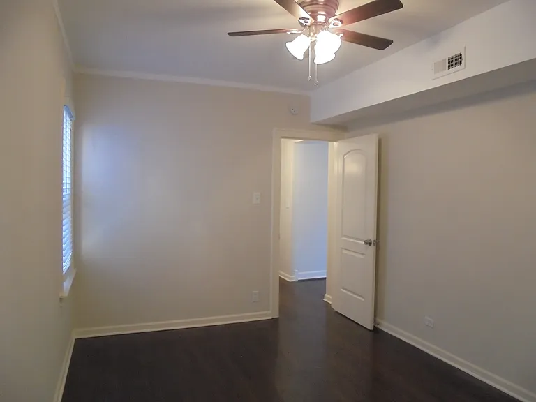 5315 W Schubert Ave #2 — Photo 23