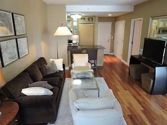 Rented by Yoon Realty Group | media 20