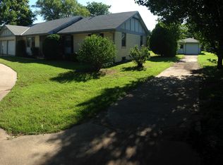 2338 S Bedford Rd, Wichita, KS 67207