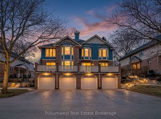 941 Gordon St #11, Guelph, ON N1G 4R9