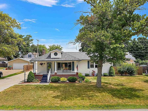 2nd image of 767 Georgia Ave
