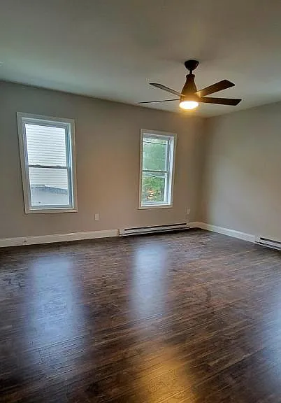 324 Tuttle St — Photo 4