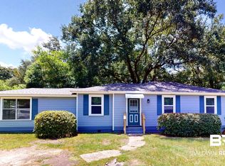 5231 Greenwood Ln, Mobile, AL 36608