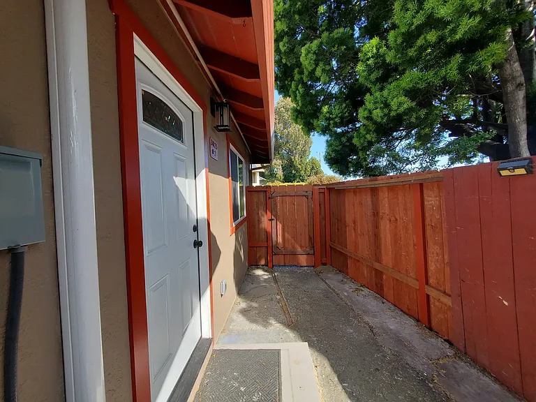 3025 Belfast Way #2 — Photo 6